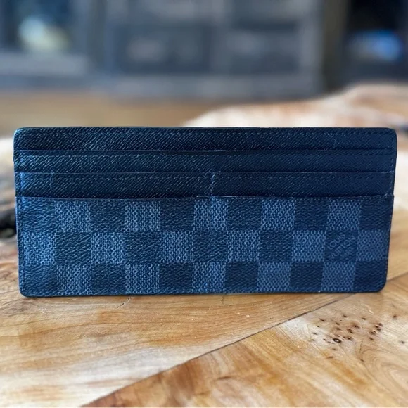 Louis Vuitton insert Card
Holder Damier
Graphite wallet - Picture 3 of 13